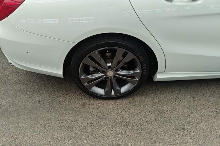 Used Mercedes-Benz CLA 2016 CLA 200 Sport Edition Right Rear Wheel Hub
