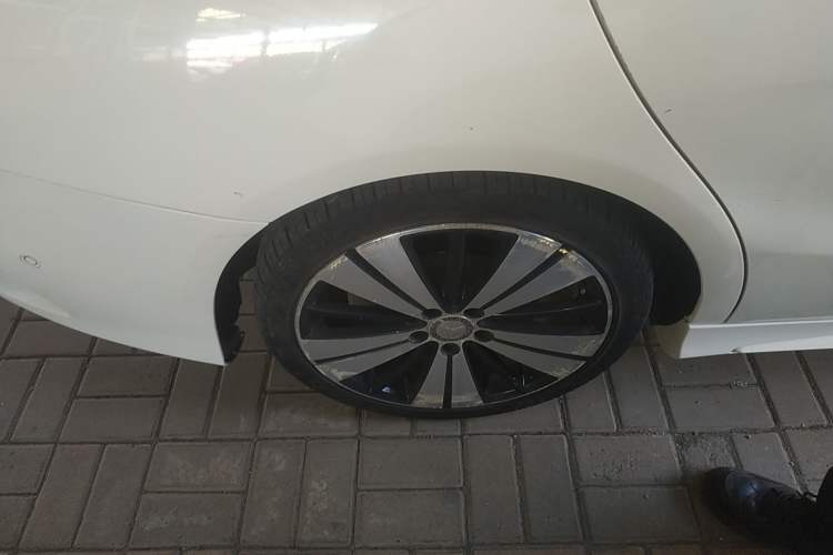 Used Mercedes-Benz CLA 2016 Facelifted CLA 200 Stylish Edition Right Rear Wheel Hub
