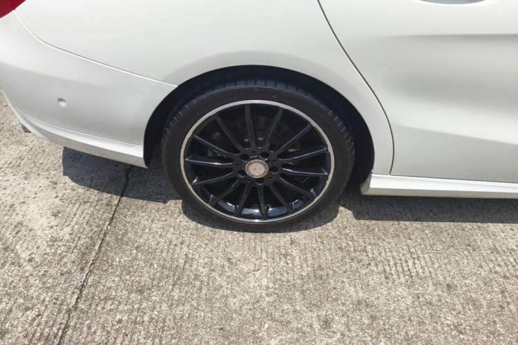 Used Mercedes-Benz CLA 2016 CLA 200 Sport Edition Right Rear Wheel Hub