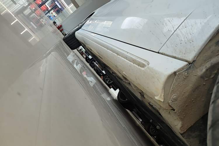 Used Mercedes-Benz CLA 2016 CLA 220 4MATIC Right Side Sill