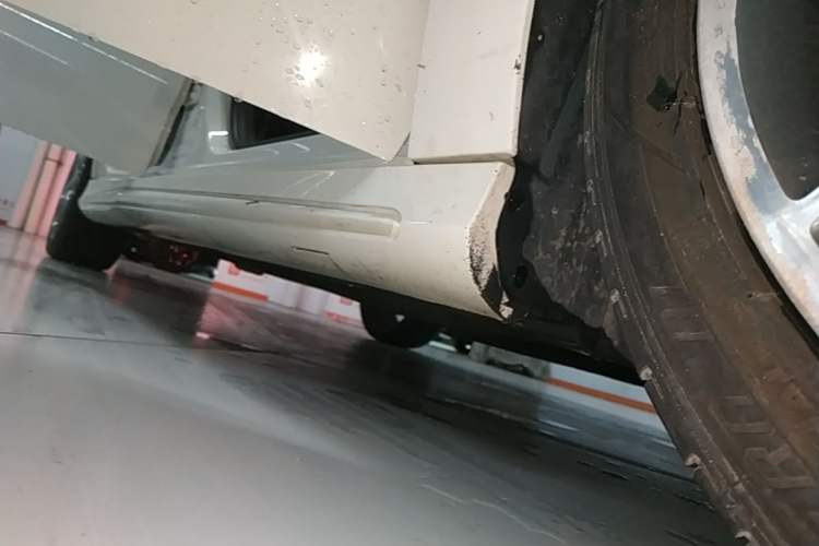 Used Mercedes-Benz CLA 2016 CLA 220 4MATIC Right Side Sill