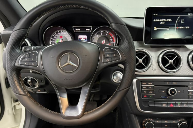 Used Mercedes-Benz CLA 2016 CLA 200 Sport Edition Steering Wheel