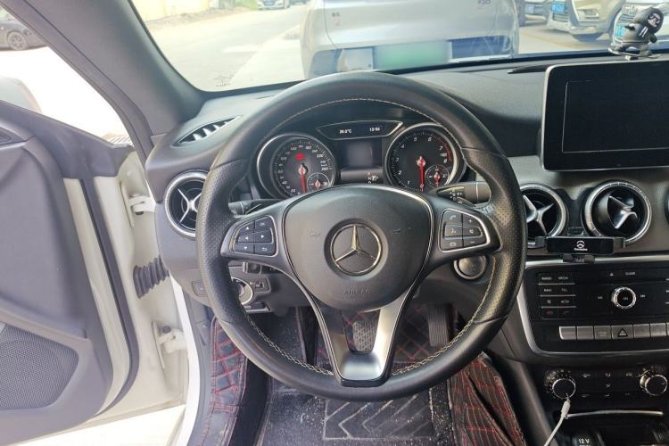 Used Mercedes-Benz CLA 2016 Refreshed CLA 200 Sport Edition Steering Wheel