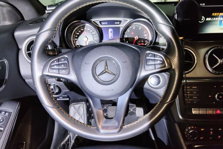 Used Mercedes-Benz CLA 2016 Facelifted CLA 200 Stylish Edition Steering Wheel
