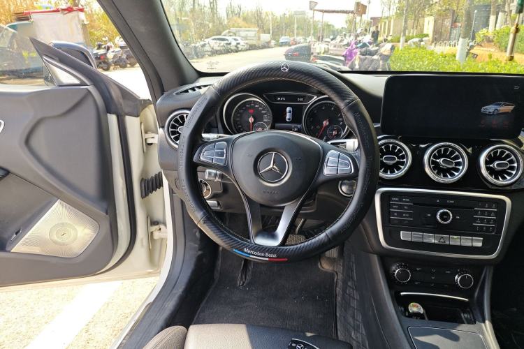 Used Mercedes-Benz CLA 2016 Facelifted CLA 200 Stylish Edition Steering Wheel