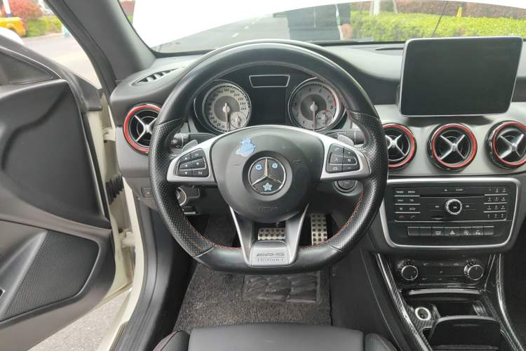 Used Mercedes-Benz CLA 2016 CLA 220 4MATIC Steering Wheel