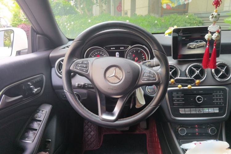 Used Mercedes-Benz CLA 2016 Facelifted CLA 200 Stylish Edition Steering Wheel