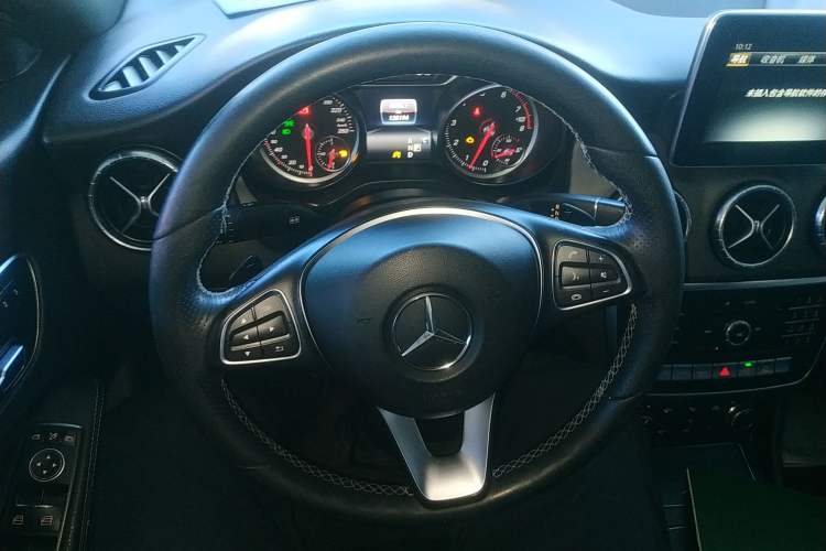 Used Mercedes-Benz CLA 2016 Facelifted CLA 200 Stylish Edition Steering Wheel