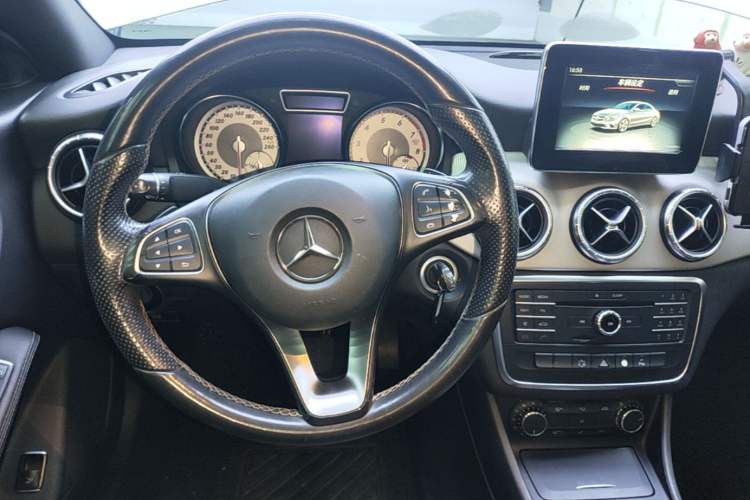 Used Mercedes-Benz CLA 2016 CLA 200 Style Edition Steering Wheel