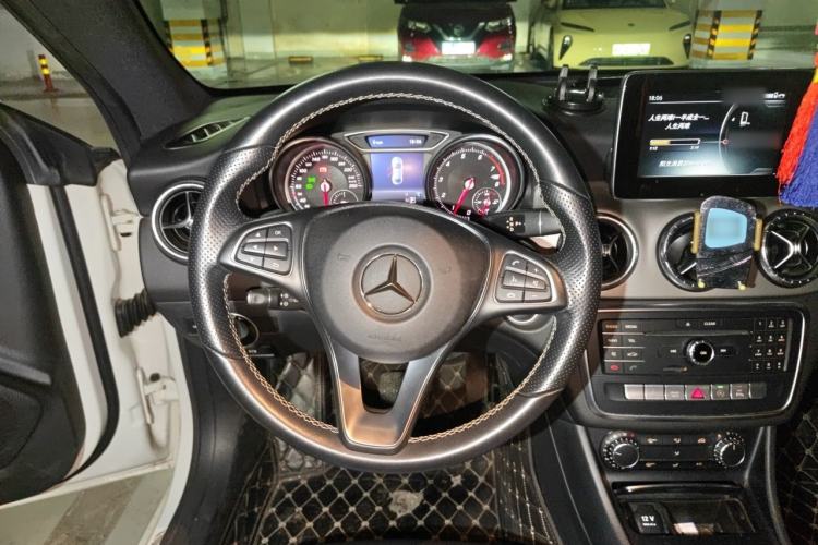 Used Mercedes-Benz CLA 2016 Facelifted CLA 200 Stylish Edition Steering Wheel