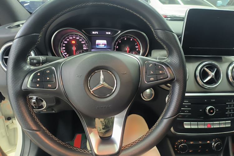 Used Mercedes-Benz CLA 2016 Facelifted CLA 200 Stylish Edition Steering Wheel