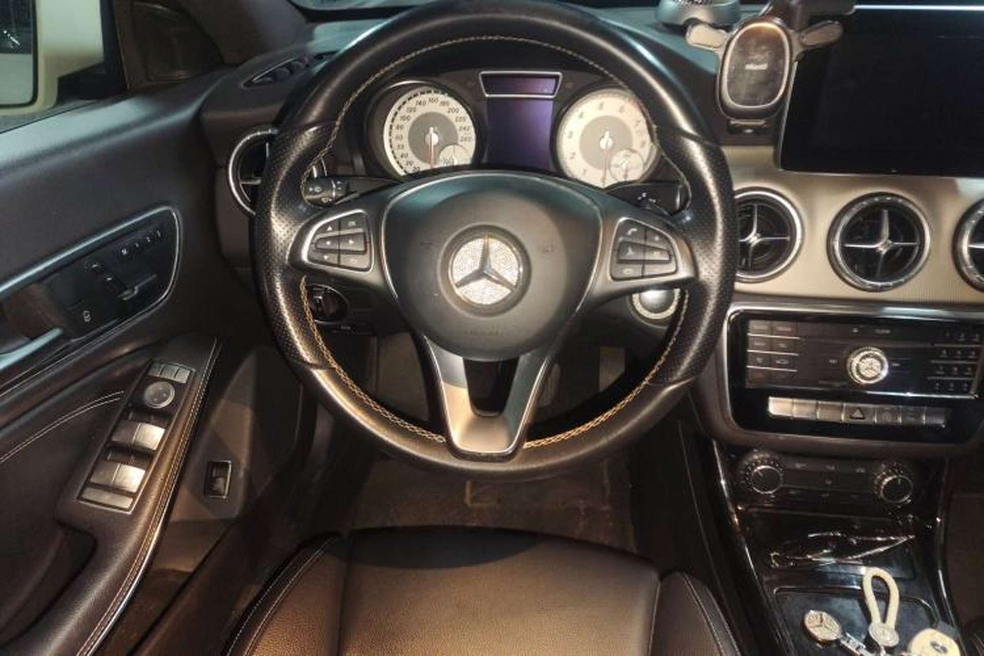 Used Mercedes-Benz CLA  Steering Wheel