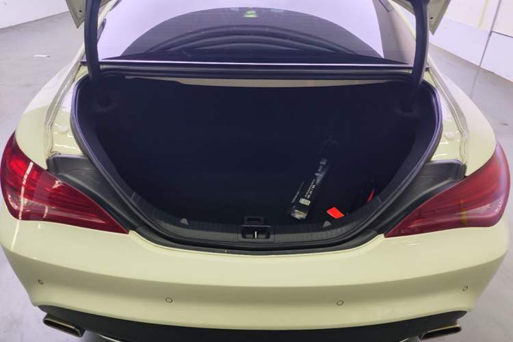 Used Mercedes-Benz CLA 2016 CLA 200 Style Edition Trunk