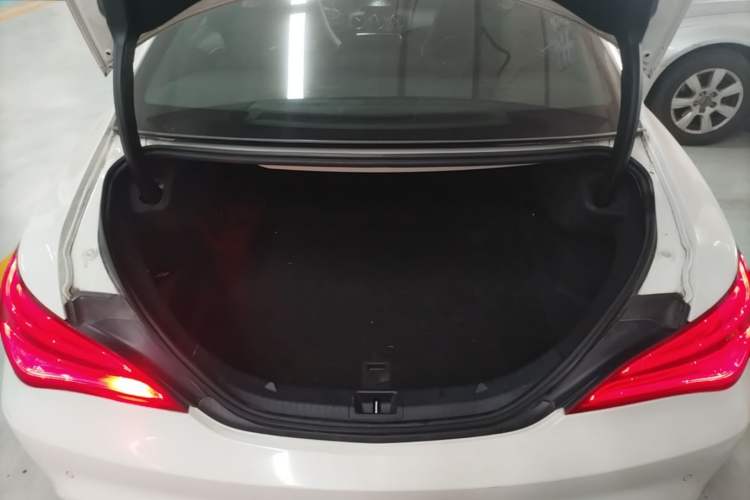 Used Mercedes-Benz CLA 2016 CLA 200 Style Edition Trunk