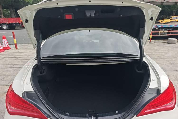 Used Mercedes-Benz CLA 2016 CLA 200 Style Edition Trunk