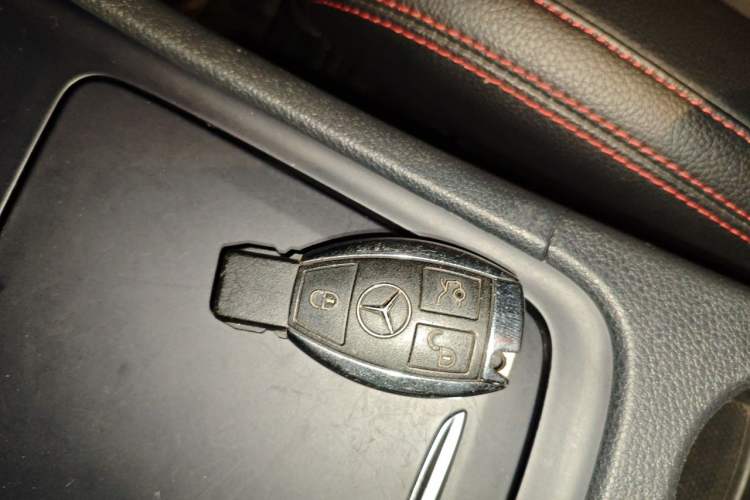 Used Mercedes-Benz CLA 2016 CLA 220 4MATIC Vehicle Key