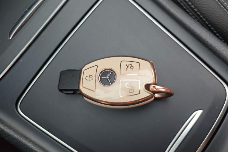 Used Mercedes-Benz CLA 2016 Facelifted CLA 200 Stylish Edition Vehicle Key