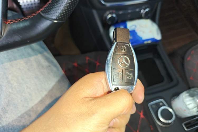 Used Mercedes-Benz CLA 2016 CLA 220 4MATIC Vehicle Key