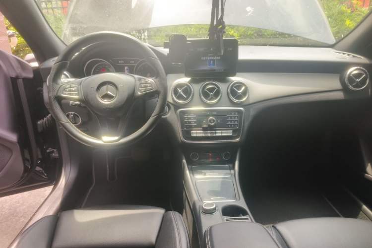 Used Mercedes-Benz CLA 2017 Facelifted CLA 200 Stylish Edition Center Console