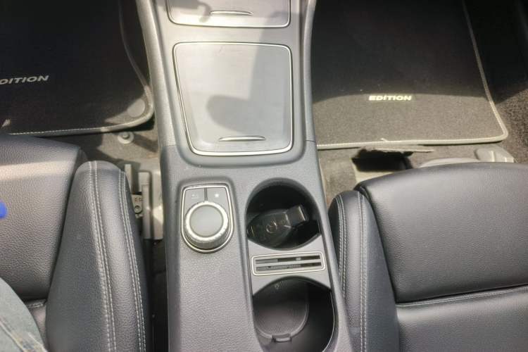 Used Mercedes-Benz CLA 2017 Facelifted CLA 200 Stylish Edition Gear Lever