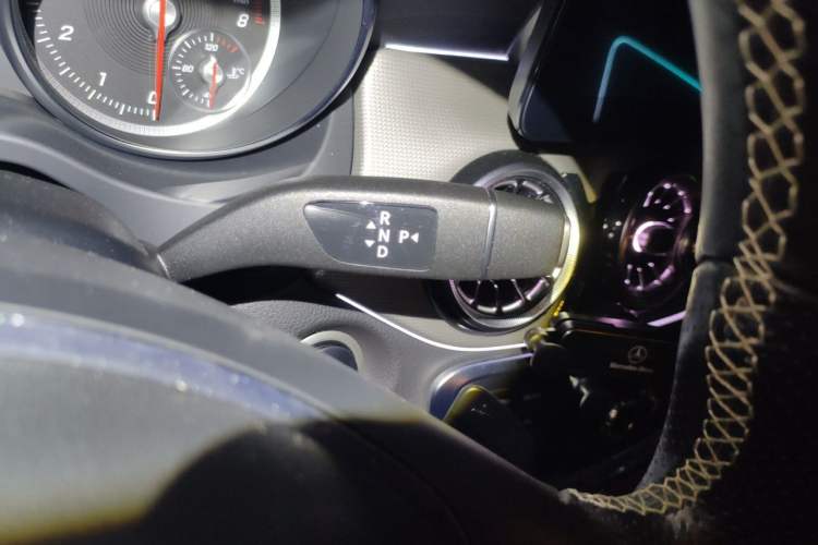 Used Mercedes-Benz CLA 2017 Facelifted CLA 200 Stylish Edition Gear Lever