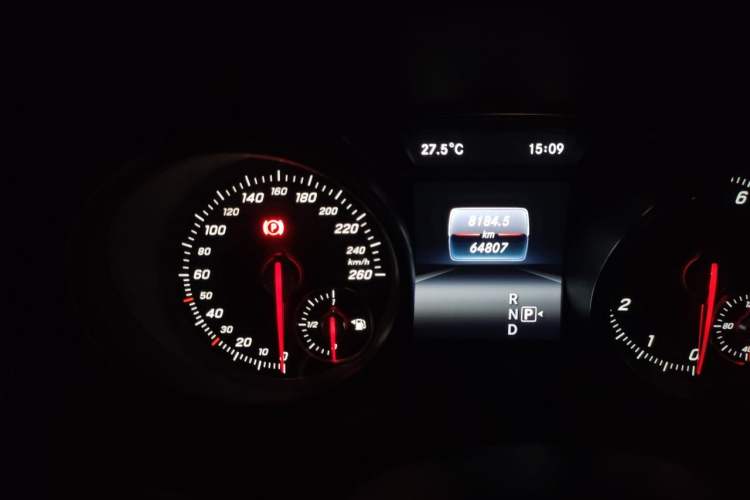 Used Mercedes-Benz CLA 2017 Facelifted CLA 200 Stylish Edition Odometer Close Up