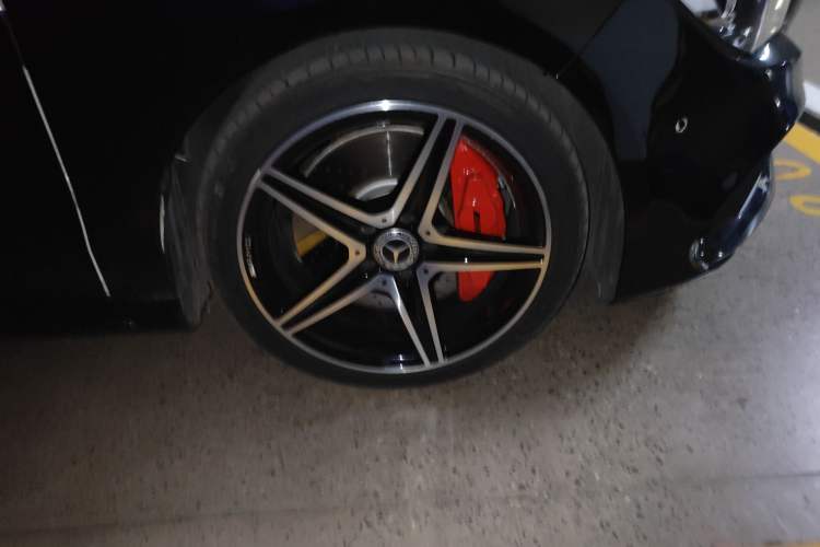 Used Mercedes-Benz CLA 2017 CLA 220 4MATIC Right Front Wheel Hub
