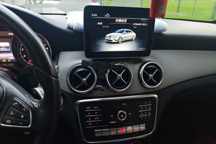 Used Mercedes-Benz CLA 2017 Refreshed CLA 200 Sport Edition Audio And AC Panel