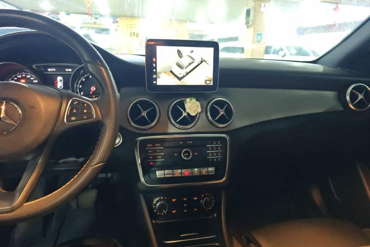 Used Mercedes-Benz CLA 2017 Facelifted CLA 200 Stylish Edition Audio And AC Panel