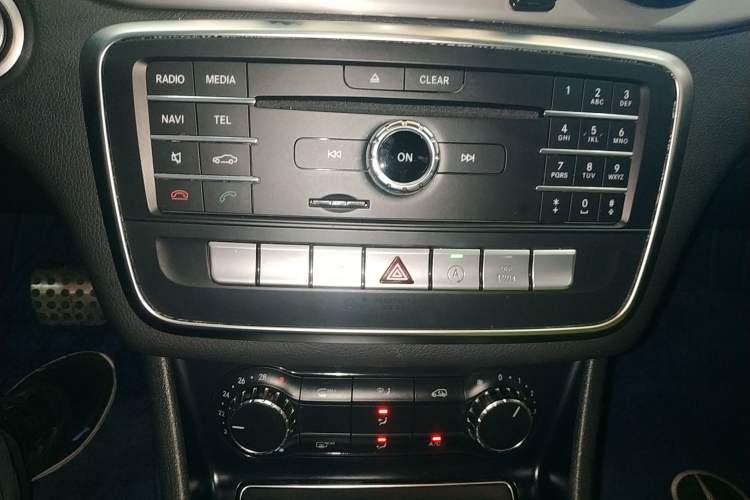 Used Mercedes-Benz CLA 2017 CLA 220 4MATIC Audio And AC Panel