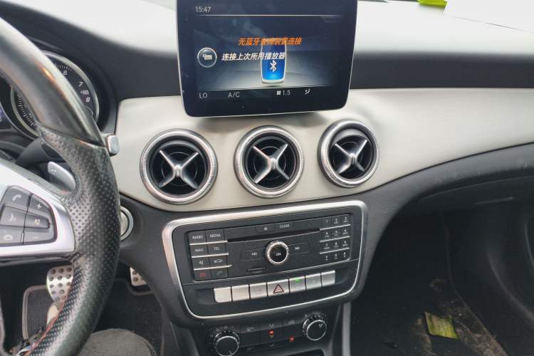 Used Mercedes-Benz CLA 2017 CLA 220 4MATIC Audio And AC Panel