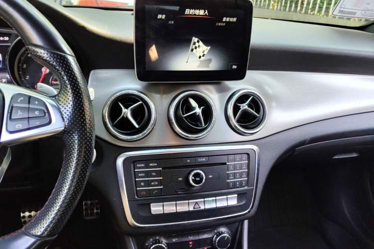Used Mercedes-Benz CLA 2017 Refreshed CLA 220 4MATIC Audio And AC Panel