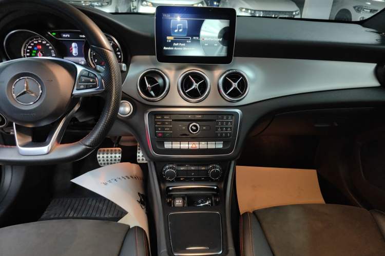 Used Mercedes-Benz CLA 2017 CLA 220 4MATIC Audio And AC Panel