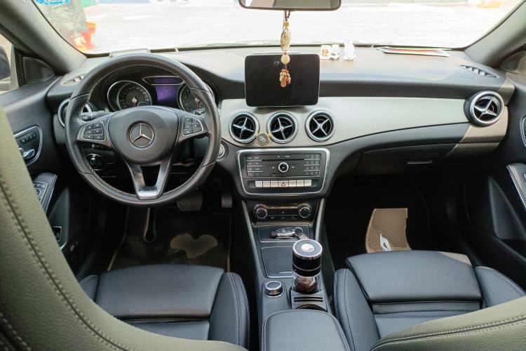 Used Mercedes-Benz CLA 2017 Facelifted CLA 200 Stylish Edition Center Console