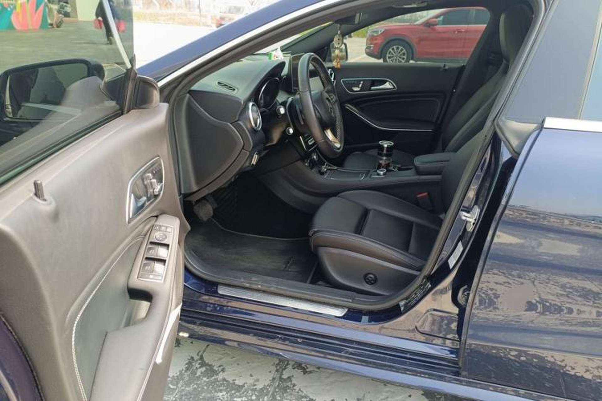 Used Mercedes-Benz CLA 2017 Facelifted CLA 200 Stylish Edition Driver Seat
