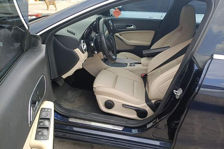 Used Mercedes-Benz CLA 2017 Refreshed CLA 200 Sport Edition Driver Seat
