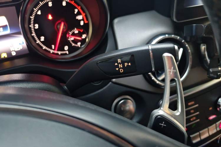 Used Mercedes-Benz CLA 2017 Refreshed CLA 200 Sport Edition Gear Lever