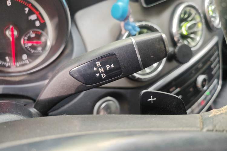 Used Mercedes-Benz CLA 2017 Facelifted CLA 200 Stylish Edition Gear Lever