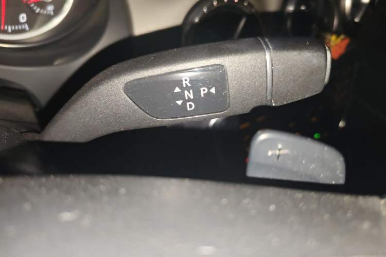 Used Mercedes-Benz CLA 2017 Facelifted CLA 200 Stylish Edition Gear Lever