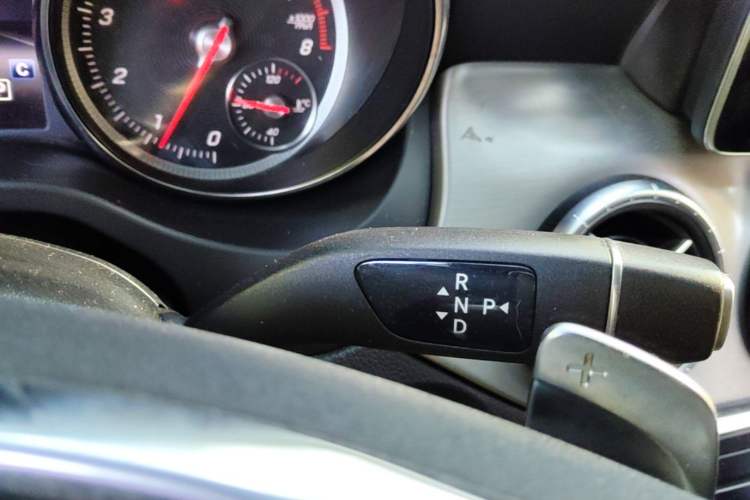 Used Mercedes-Benz CLA 2017 Refreshed CLA 220 4MATIC Gear Lever