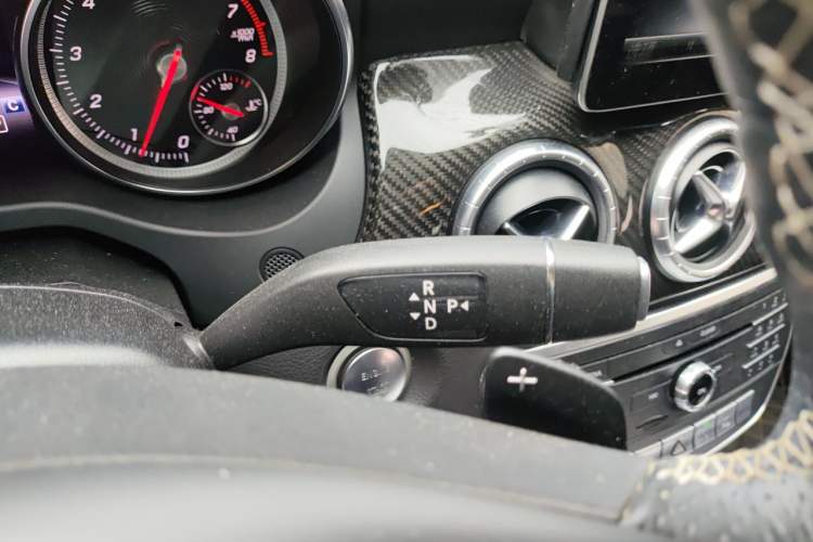 Used Mercedes-Benz CLA 2017 Facelifted CLA 200 Stylish Edition Gear Lever