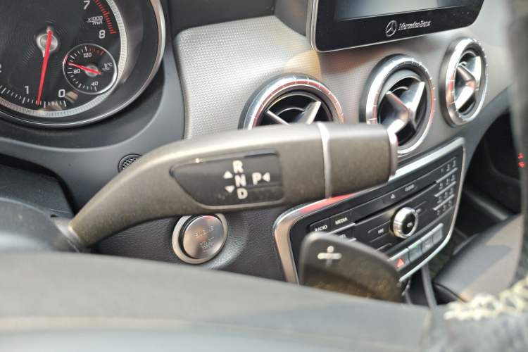 Used Mercedes-Benz CLA 2017 CLA 200 Sport Edition Gear Lever