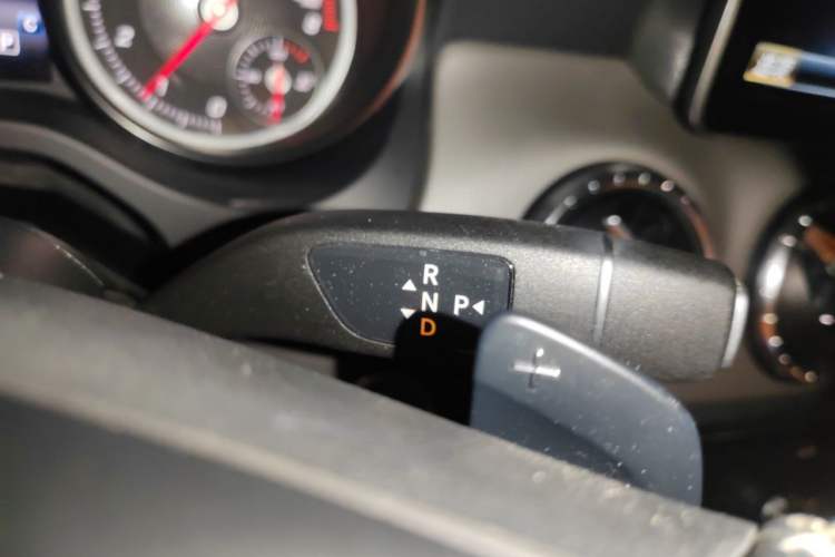 Used Mercedes-Benz CLA 2017 Refreshed CLA 200 Sport Edition Gear Lever