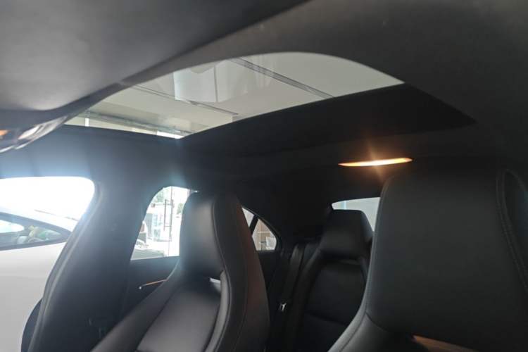 Used Mercedes-Benz CLA 2017 Facelifted CLA 200 Stylish Edition Headliner