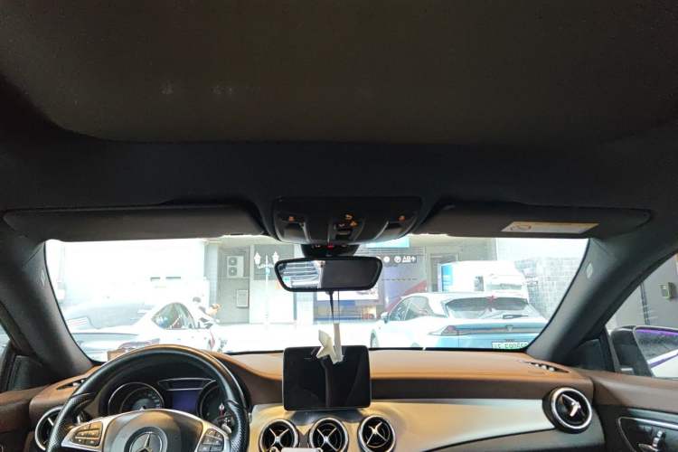 Used Mercedes-Benz CLA 2017 Year Restyled CLA 260 4MATIC Headliner