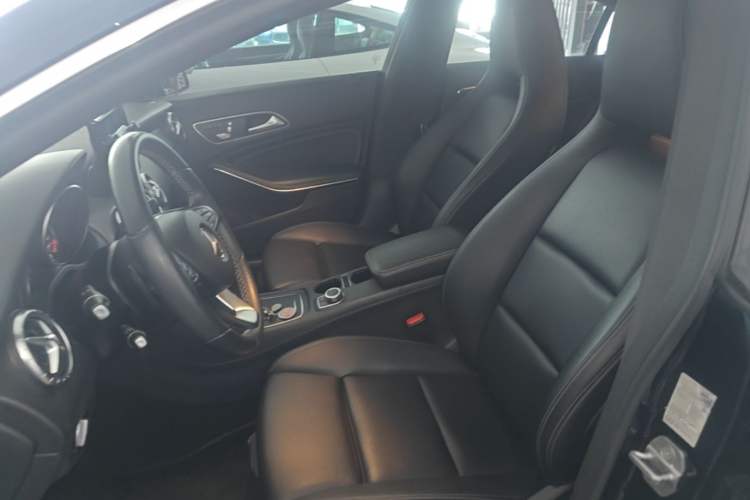 Used Mercedes-Benz CLA 2017 Facelifted CLA 200 Stylish Edition Left Front Seat