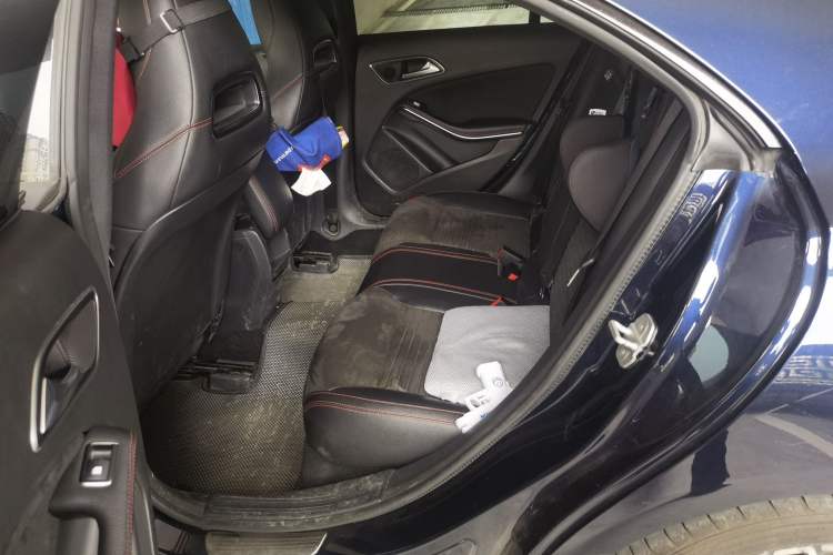 Used Mercedes-Benz CLA 2017 Refreshed CLA 220 4MATIC Left Rear Seat
