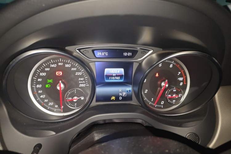 Used Mercedes-Benz CLA 2017 Facelifted CLA 200 Stylish Edition Odometer Close Up