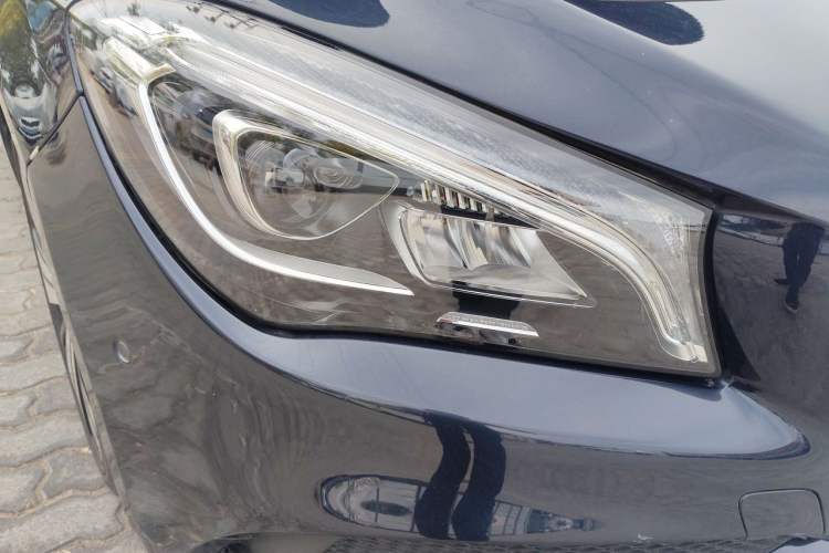 Used Mercedes-Benz CLA 2017 Facelifted CLA 200 Stylish Edition Right Front Headlight
