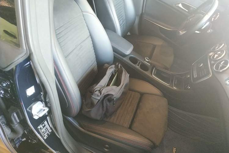 Used Mercedes-Benz CLA 2017 CLA 220 4MATIC Right Front Seat